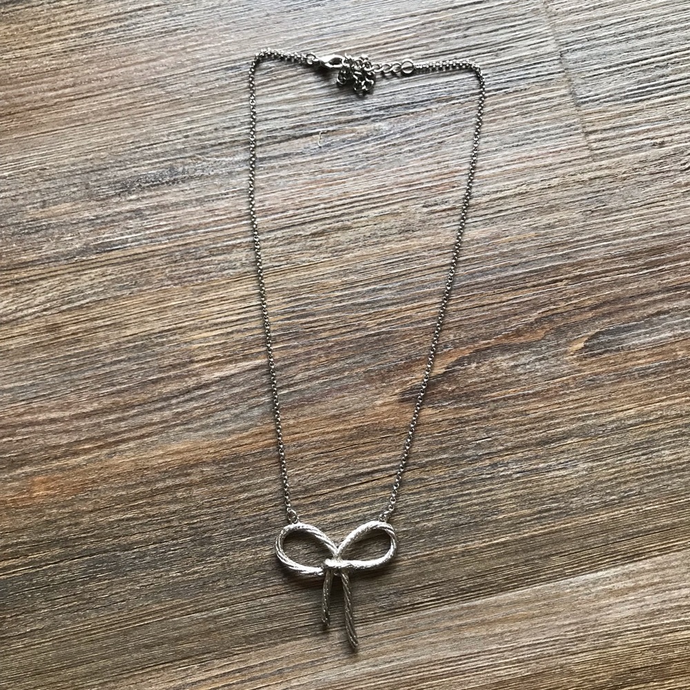 Silver Bow Necklace - Picture 2 of 3
